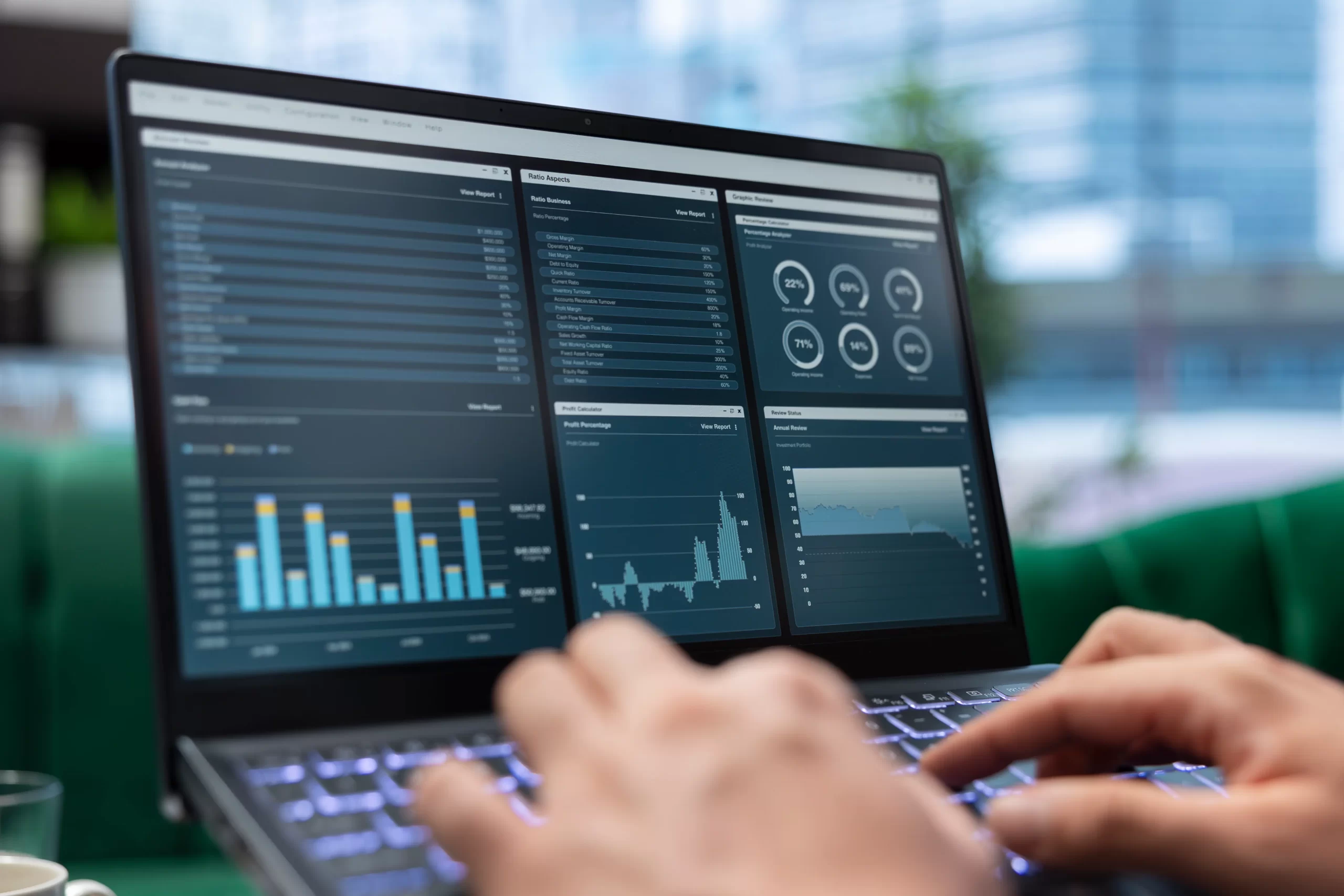 Painel de inteligencia artificial auxiliando empresas na tomada de decisoes estrategicas